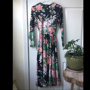 Warm and long floral print dress